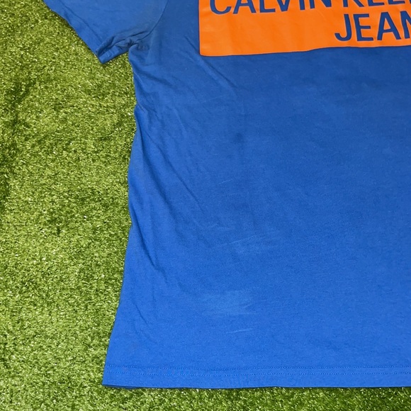 Calvin Klein Men’s Tee(USED) - Picture 5 of 9